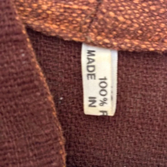 Embroidered top made in Thailand. Small​ - Picture 4 of 8